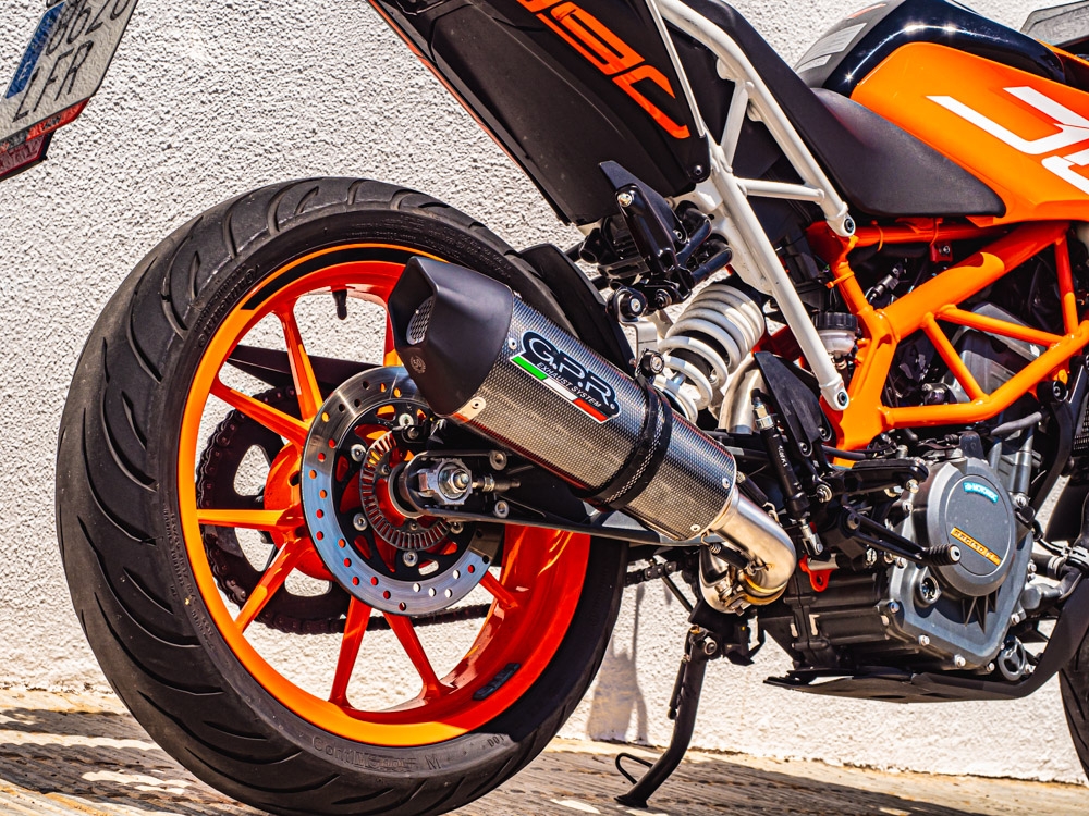 Exhaust compatible with Ktm 250 Duke 2017-2020, GP Evo4 Poppy, Slip-on exhaust including removable db killer and link pipe 