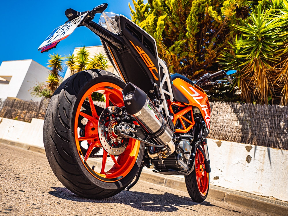 Exhaust compatible with Ktm 250 Duke 2017-2020, GP Evo4 Poppy, Slip-on exhaust including removable db killer and link pipe 