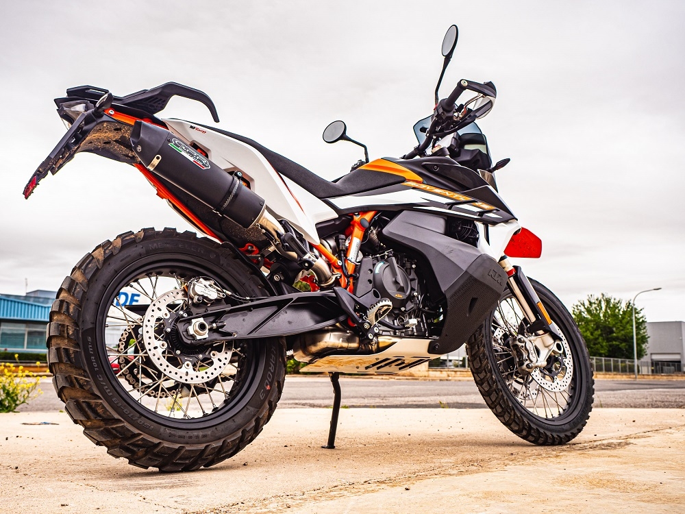 Pot echappement compatible avec Ktm Adventure 890 2021-2024, GP Evo4 Black Titanium, Échappement légal, homologué,silencieux avec db killer amovible et tuyau de liaison spécifique 