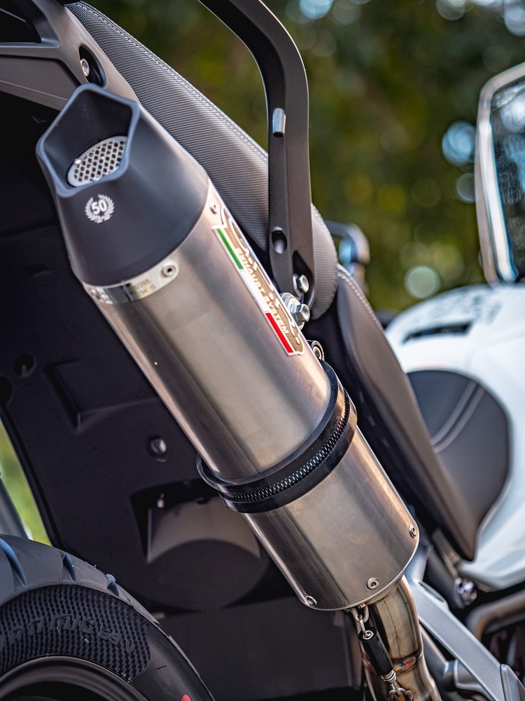 Pot echappement compatible avec Triumph Tiger 850 2020-2024, GP Evo4 Titanium, Échappement légal, homologué,silencieux avec db killer amovible et tuyau de liaison spécifique 